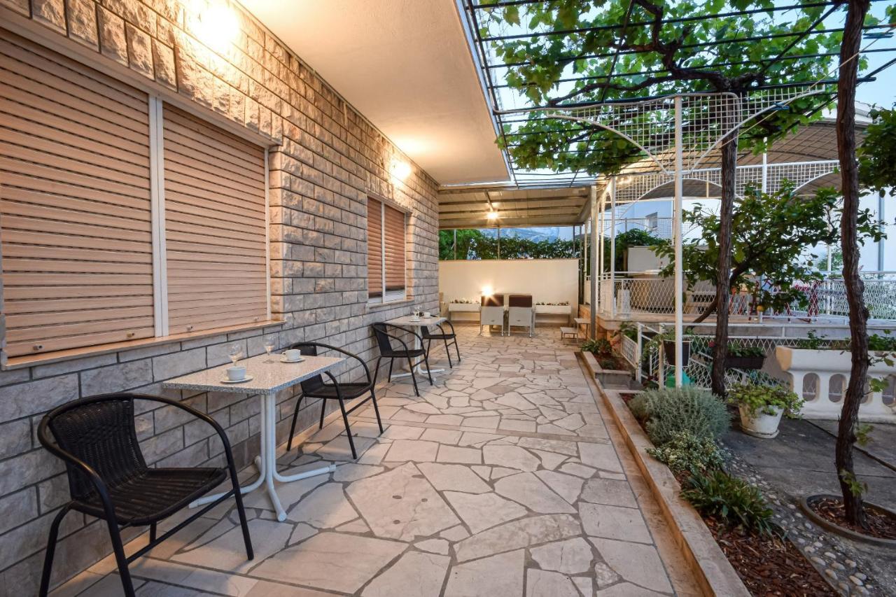 B&B Villa Ivona 2 Baška Voda Exterior foto